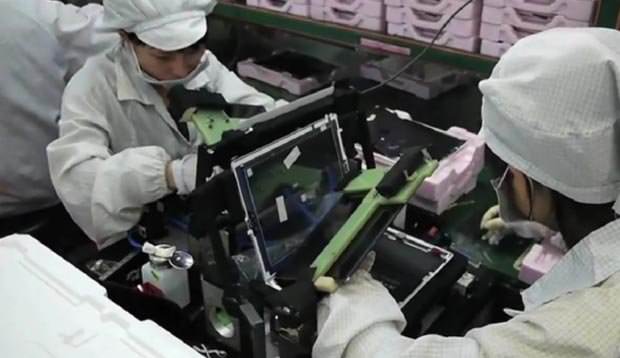 مراحل ساخت آیپد در کارخانه فاکسکان چین [ویدیو]