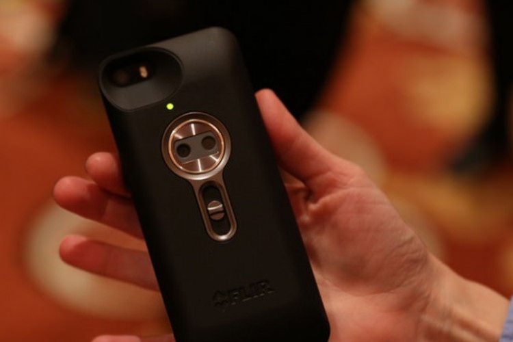 قاب Flir One دوربین دید حرارتی را به آیفون اضافه میکند