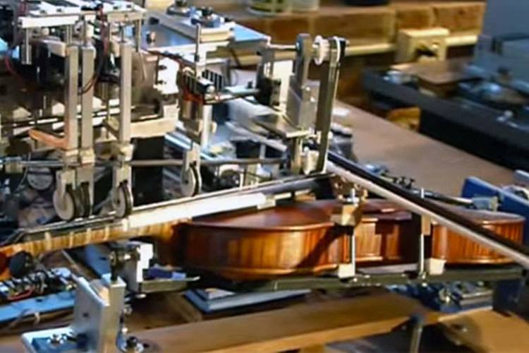 تماشا کنید: نوازندگی ویولون توسط روبات