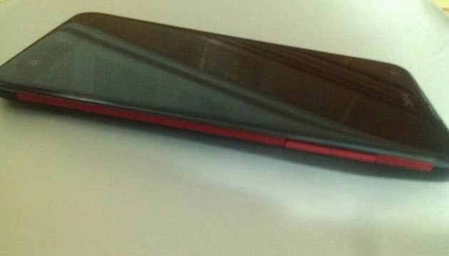 مشخصات احتمالی گوشی Full HD اچ تی سی به بیرون درز کرد: پردازنده 4 هستهای، 1.5 گیگابایت رم، نمایشگر ۵ اینچی