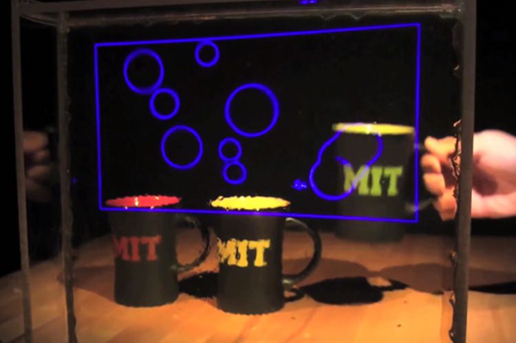 محققان در MIT موفق به ساخت نمایشگر شفافی شده‌اند که می‌توان در استفاده روزمره از آن بهره برد