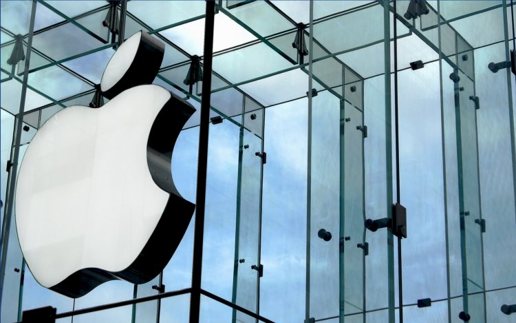 انتقاد شدید رالف نیدر نسبت به روش‌های هزینه‌کرد اپل