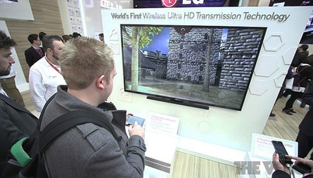 ال جی انتقال تصویر بازی از تلفن اندرویدی به تلویزیون با فناوری Miracast را به نمایش گذاشت