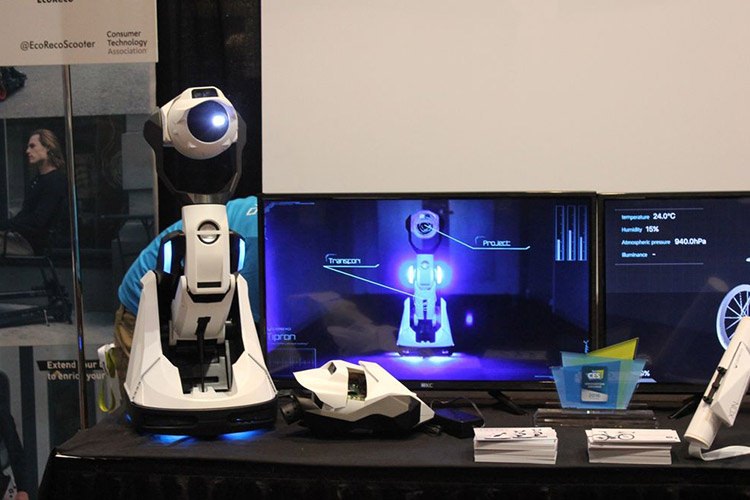 تایپرون: ربات تبدیل شدنی که تصویر را هر جای خانه که بخواهید نمایش می‌دهد