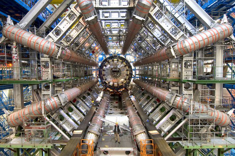 تماشا کنید: LHC، بزرگترین سازهی علمی ساخت بشر