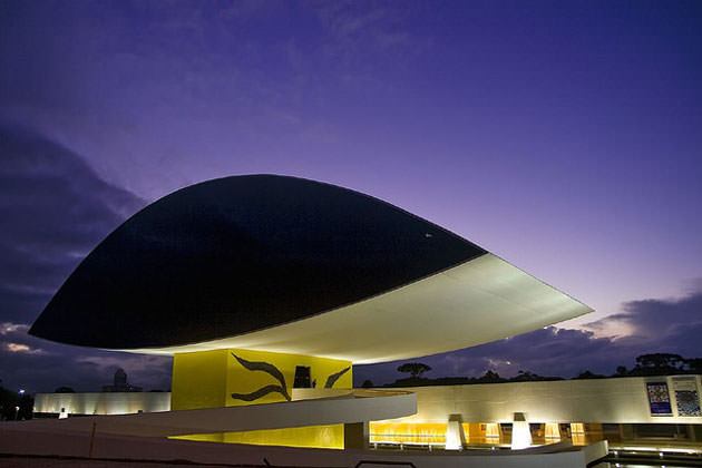 Museu Oscar Niemeyer, Brazil