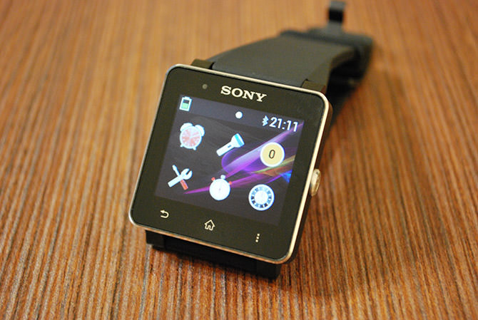 smartwatch-2-review-apps