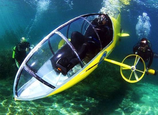 4-scubster-pedal-powered-submarine-1