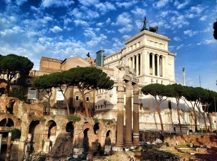 بازدید از خرابه های باستانی امپراتور روم باستان در ایتالیا