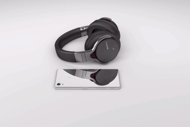 Z5 Premium Headphones White 1600x1200