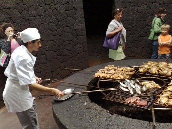 El-Diablo-volcano-restaurant